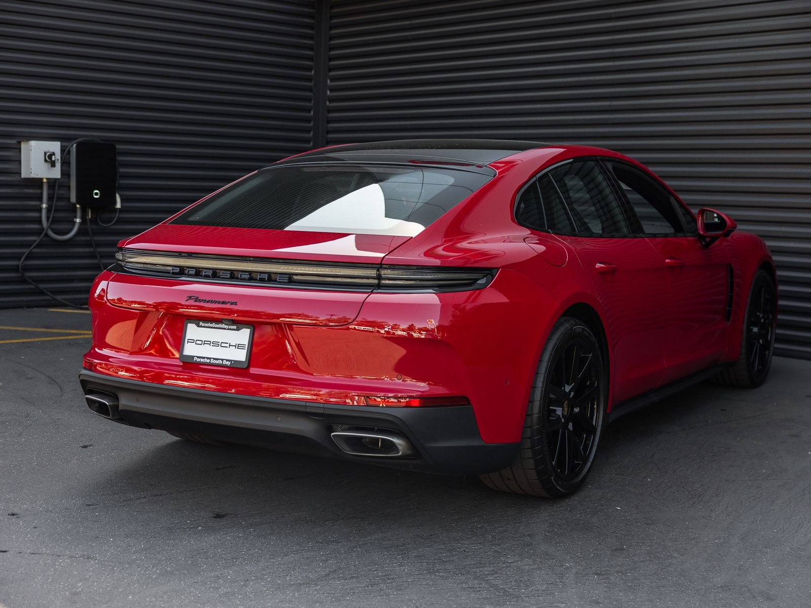 Certified 2025 Porsche Panamera 4 image 10