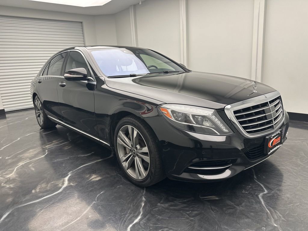Used 2017 Mercedes-Benz S 550 4MATIC Sedan image 2