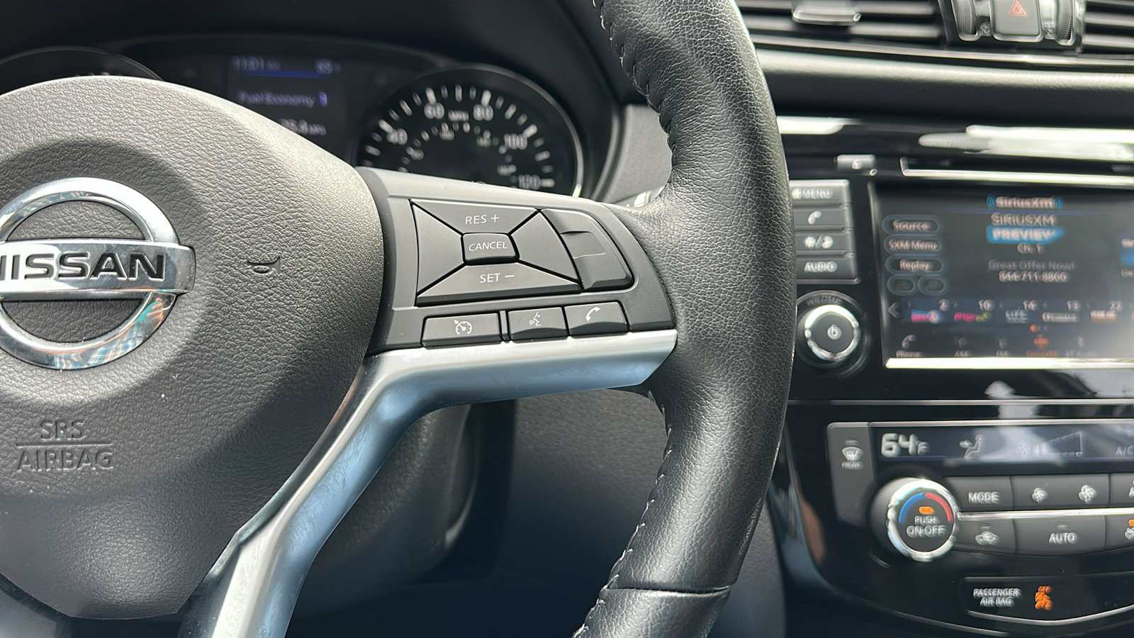 Certified 2021 Nissan Rogue Sport SV image 17