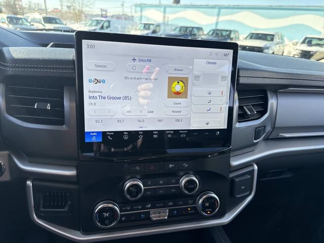 Used 2024 Ford Expedition Max XLT image 24