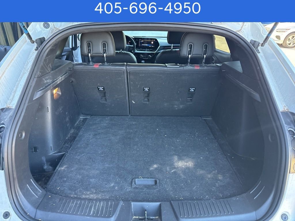 Used 2025 Chevrolet Trax RS w/ Driver Confidence Package image 18