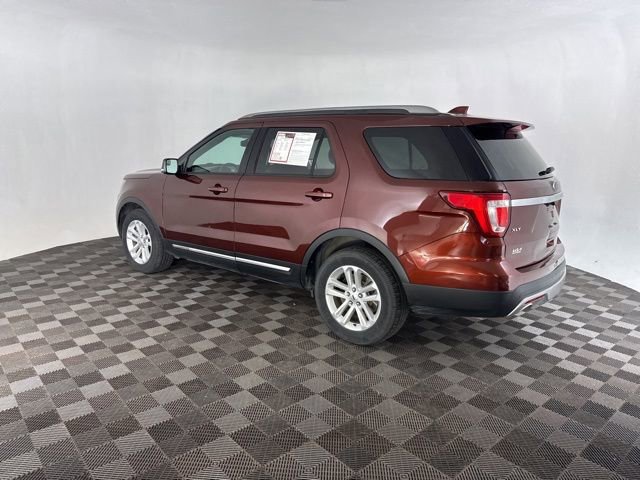Used 2016 Ford Explorer XLT w/ Equipment Group 201A image 8