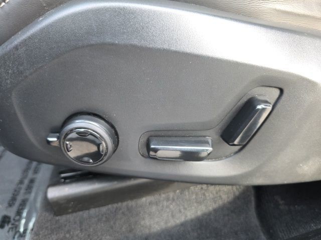 Certified 2023 Volvo XC60 B6 Ultimate w/ Protection Package Premier image 29