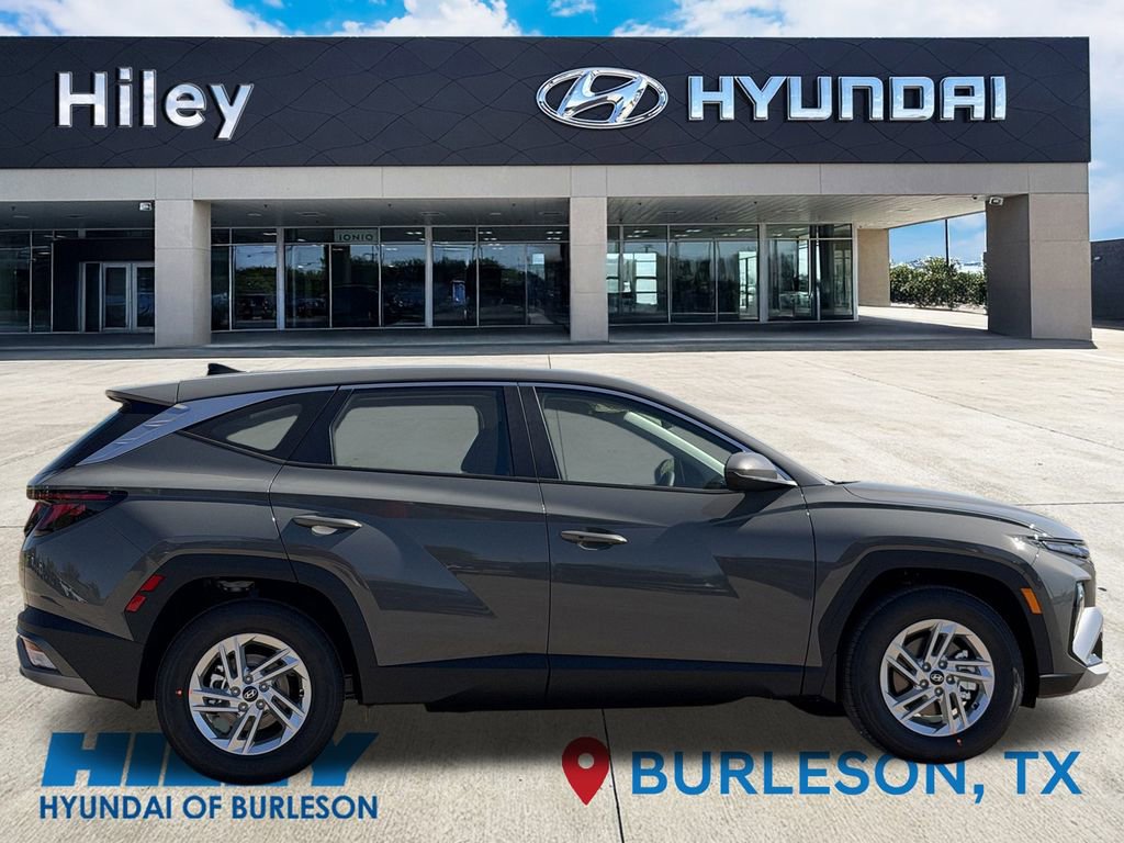 New 2026 Hyundai Tucson SE image 3