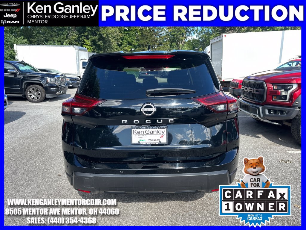 Used 2025 Nissan Rogue SV FWD image 8