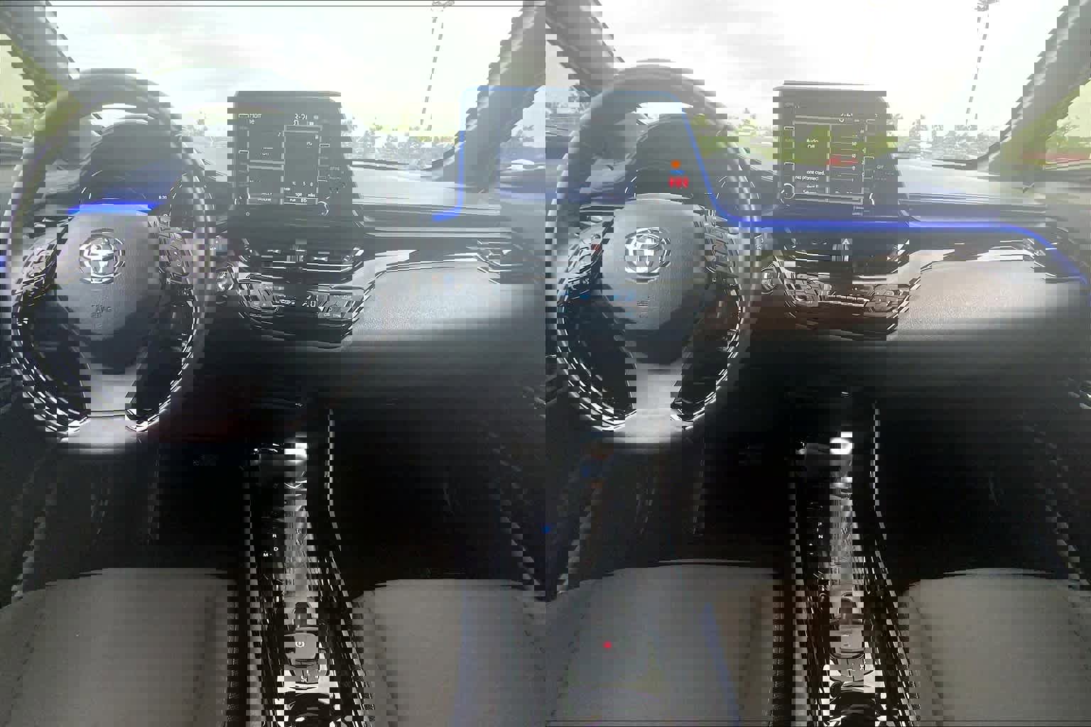 Used 2021 Toyota C-HR XLE image 15