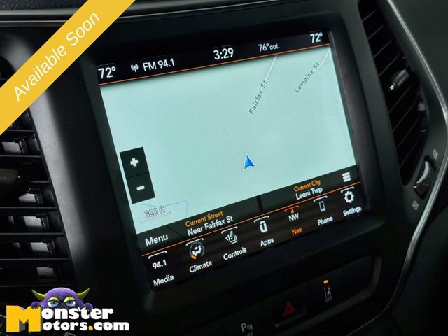 Used 2023 Jeep Cherokee Altitude Lux w/ Elite Group AWD/4WD image 14
