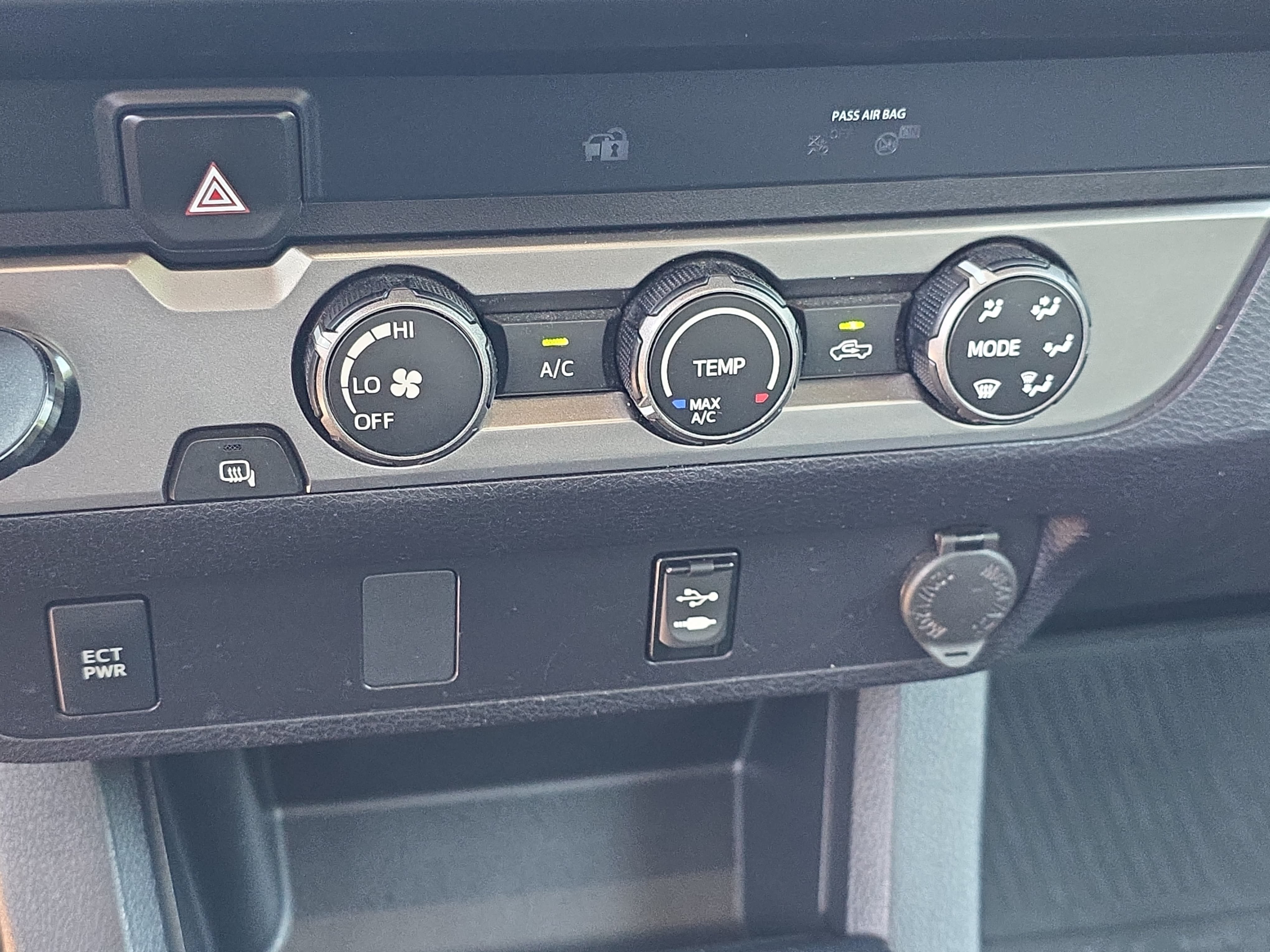Used 2019 Toyota Tacoma SR w/ SR Convenience Package RWD image 21