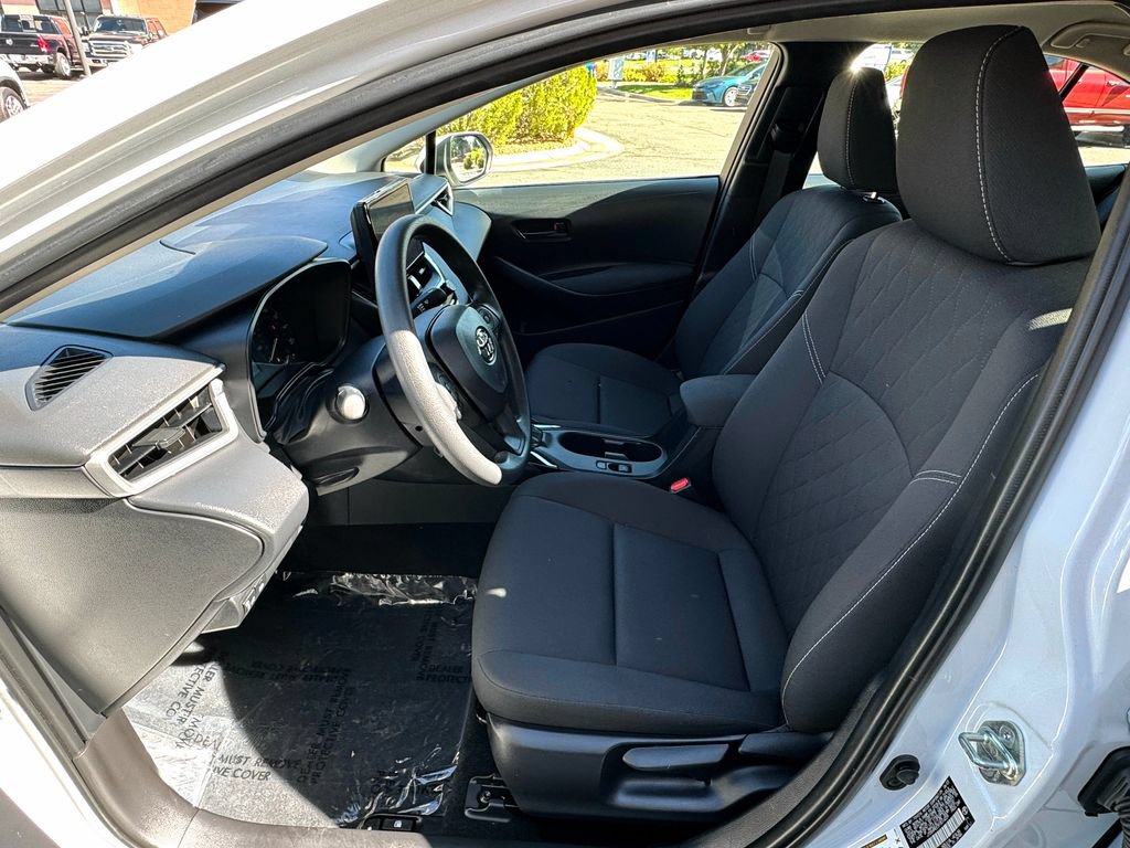 Used 2023 Toyota Corolla LE FWD image 17