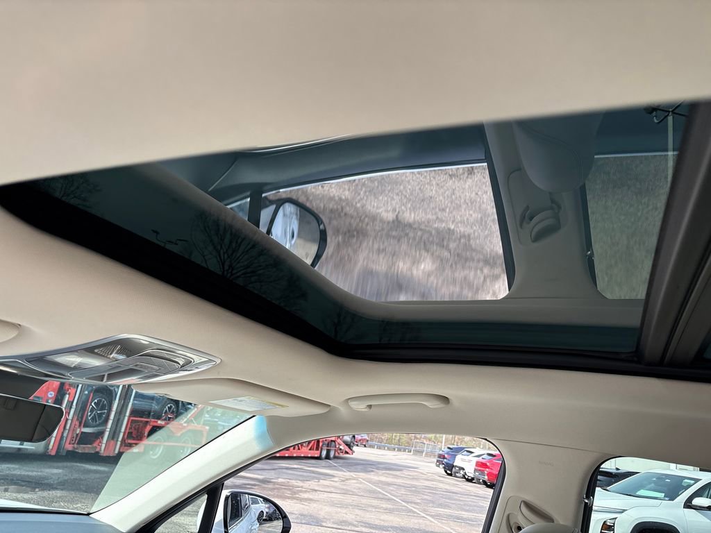 New 2026 Genesis GV70 2.5T Select image 12