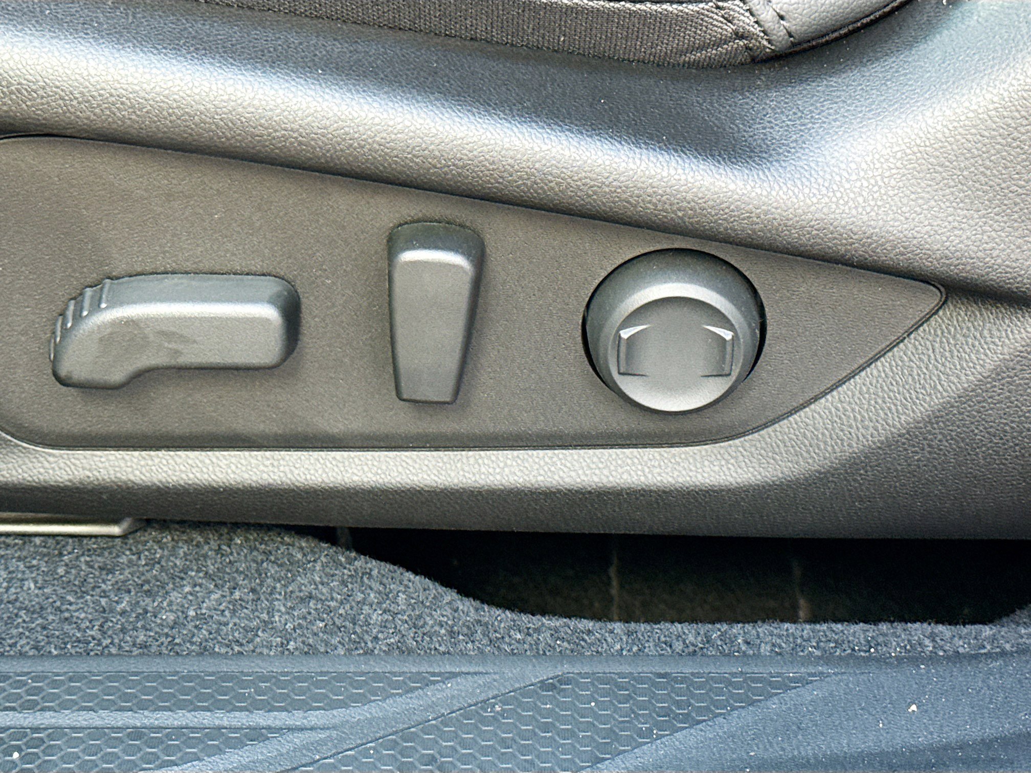 New 2026 Subaru Outback Premium image 24