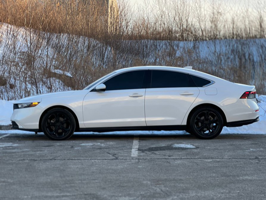 Used 2023 Honda Accord EX image 5