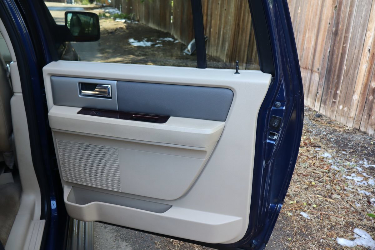 Used 2011 Ford Expedition EL XLT w/ 201A Rapid Spec Order Code AWD/4WD image 27