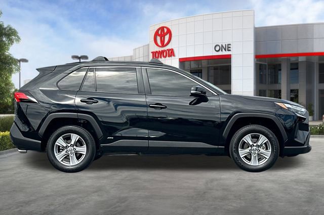 Certified 2024 Toyota RAV4 LE AWD/4WD image 3