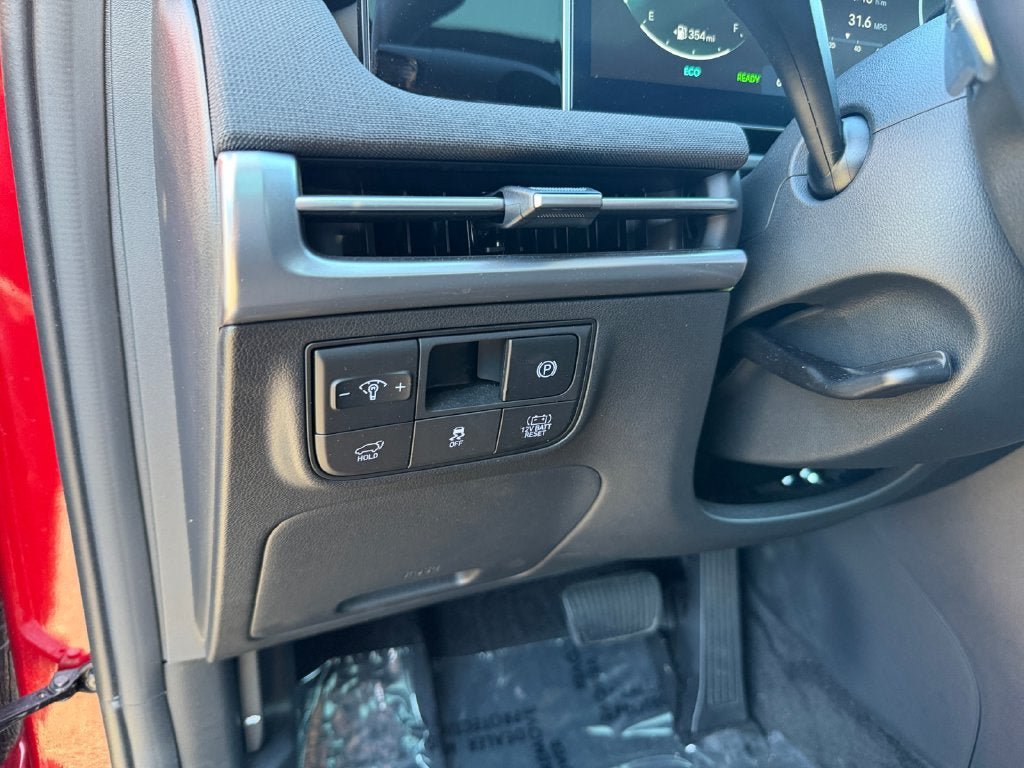 Certified 2025 Hyundai Tucson Limited AWD/4WD image 20