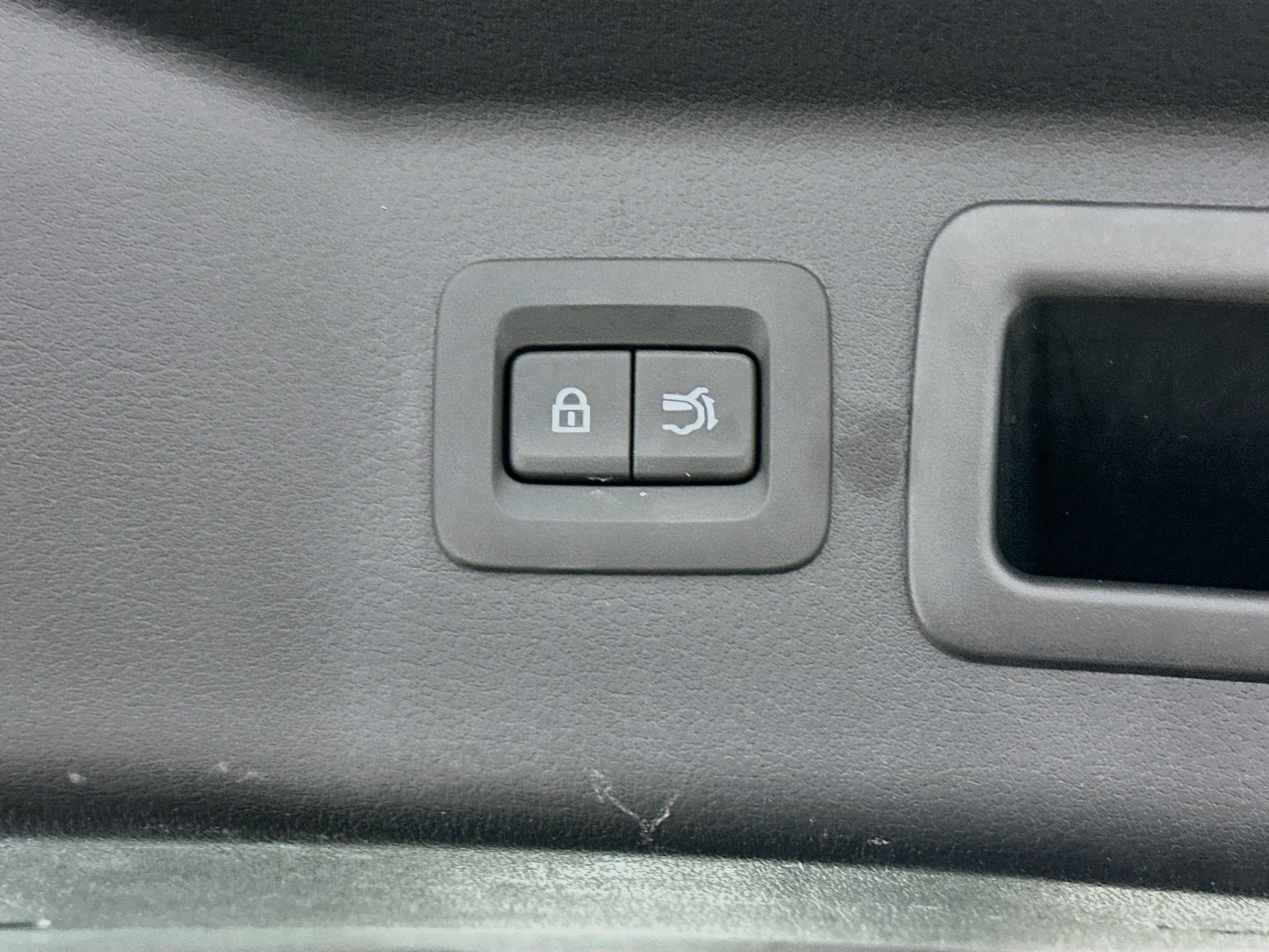 Used 2024 MAZDA CX-90 Plug-In Hybrid w/ Preferred AWD/4WD image 33
