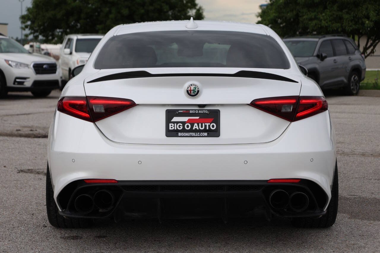 Used 2017 Alfa Romeo Giulia Quadrifoglio RWD image 10