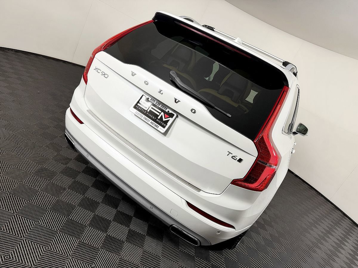 Used 2016 Volvo XC90 T6 Momentum w/ Momentum Plus Package AWD/4WD image 13