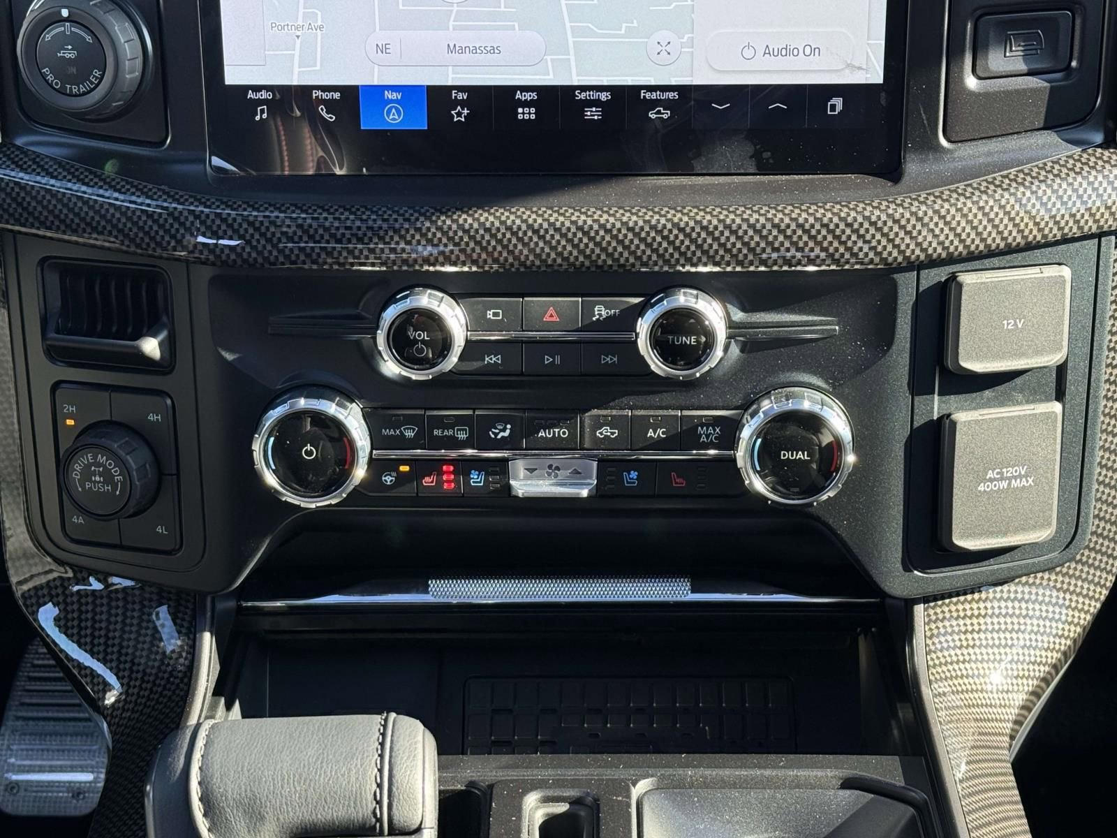 New 2025 Ford F150 Lariat w/ Equipment Group 501A Mid image 15