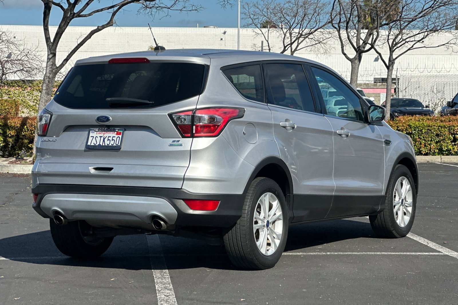 Used 2017 Ford Escape SE image 4