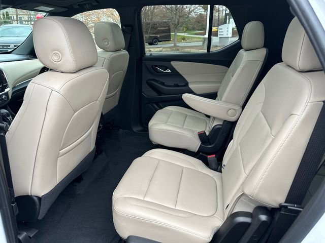 Used 2023 Chevrolet Traverse LT w/ LT Premium Package AWD/4WD image 18