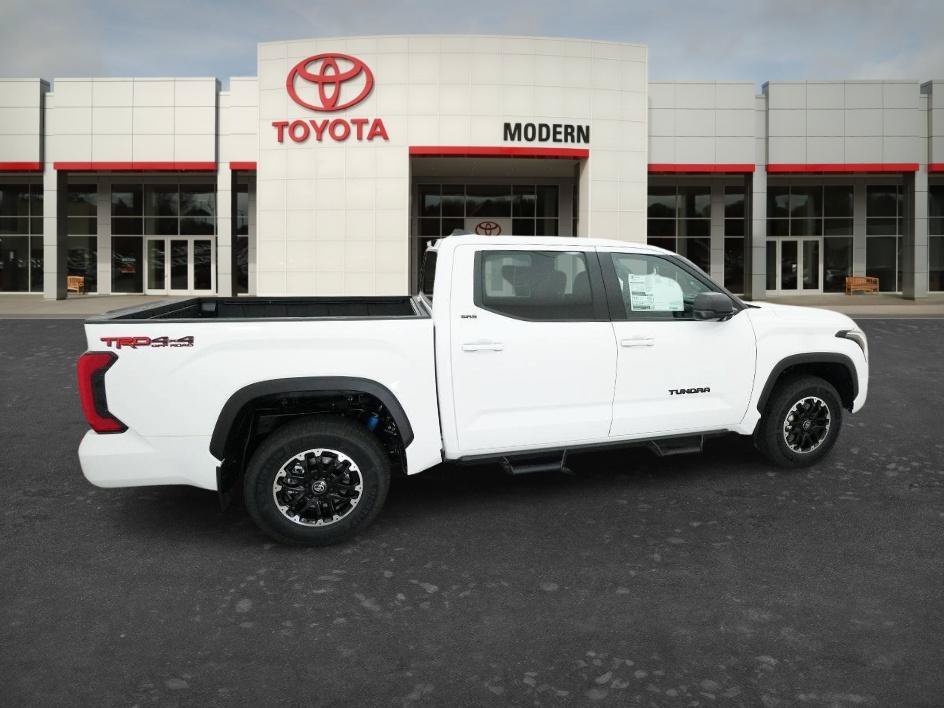 New 2026 Toyota Tundra SR5 w/ TRD Off-Road Package AWD/4WD image 16