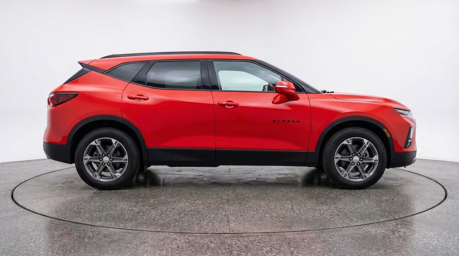 Used 2025 Chevrolet Blazer LT image 11