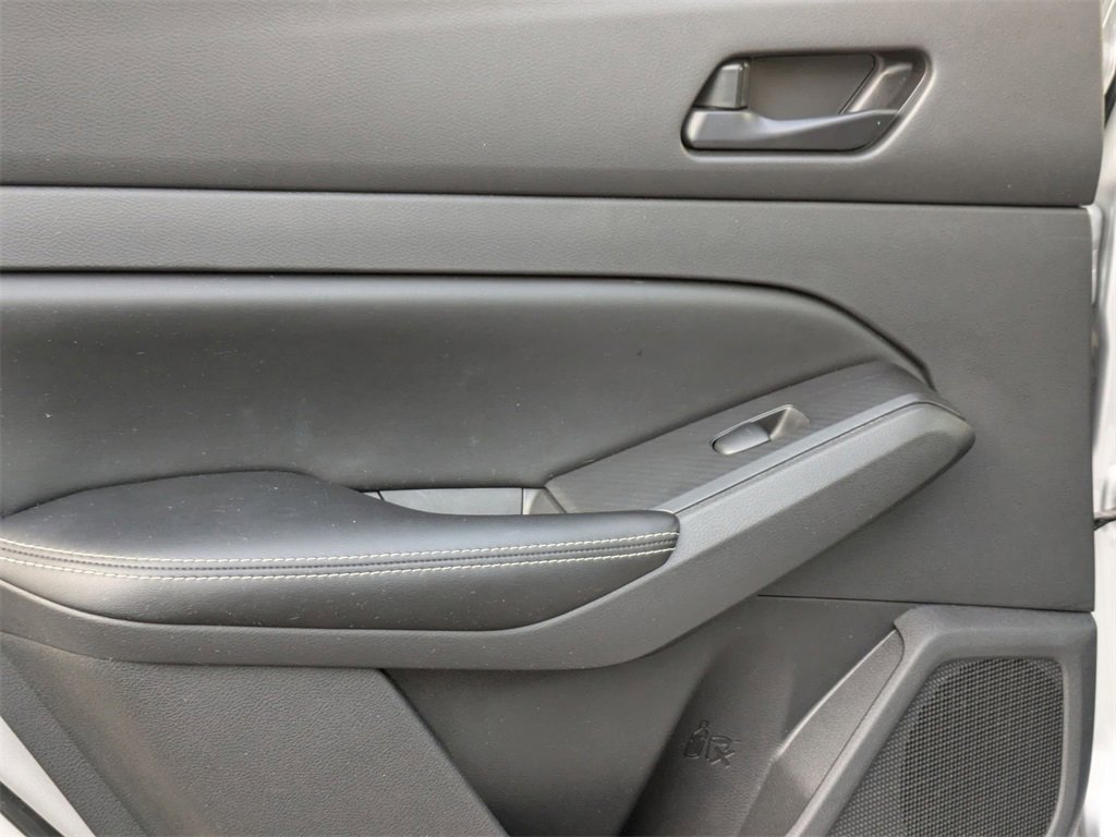 Used 2024 Nissan Altima 2.5 SV image 25