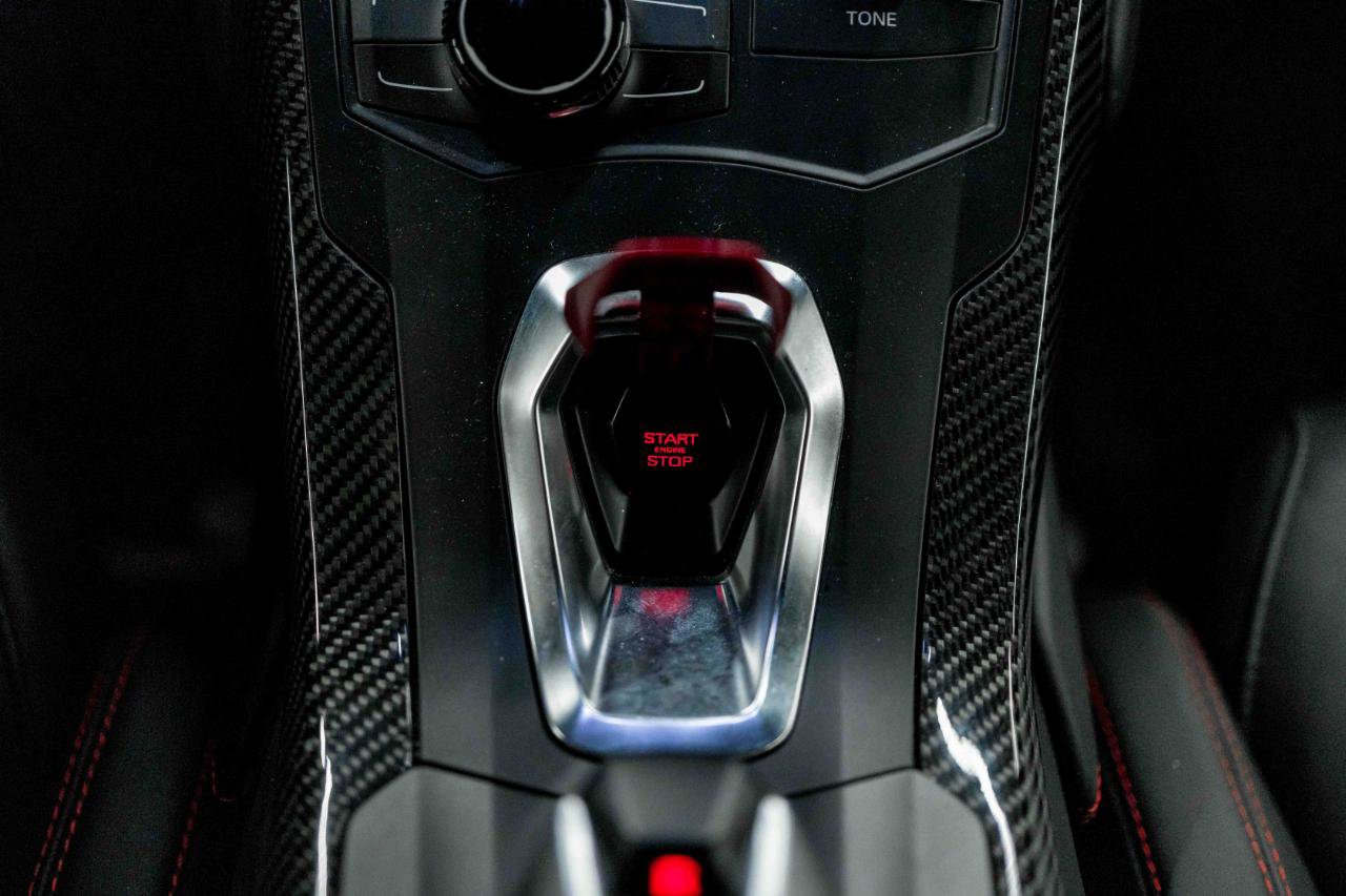 Used 2015 Lamborghini Huracan LP 610-4 image 61