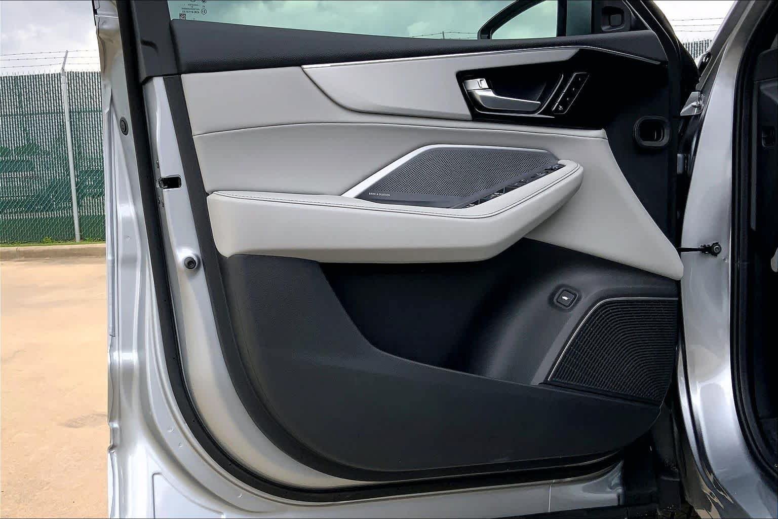 New 2026 Acura MDX w/ Technology Package FWD image 10