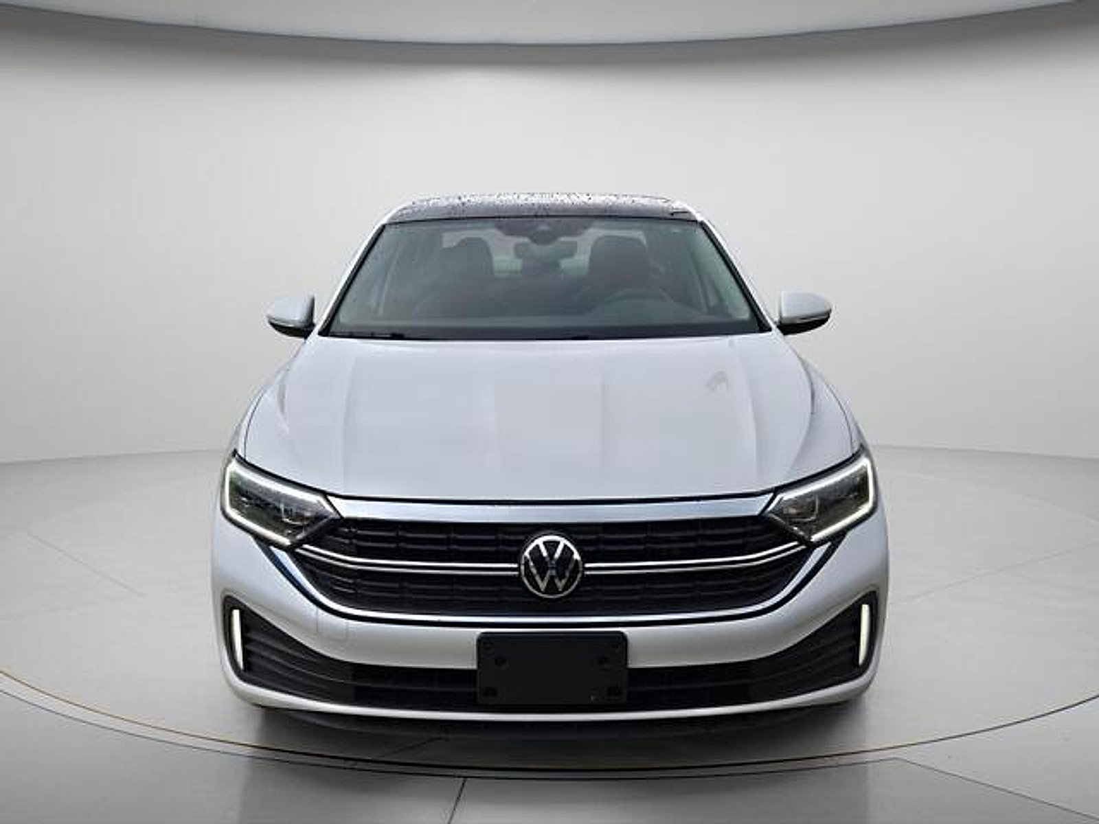 Used 2023 Volkswagen Jetta SEL FWD image 4