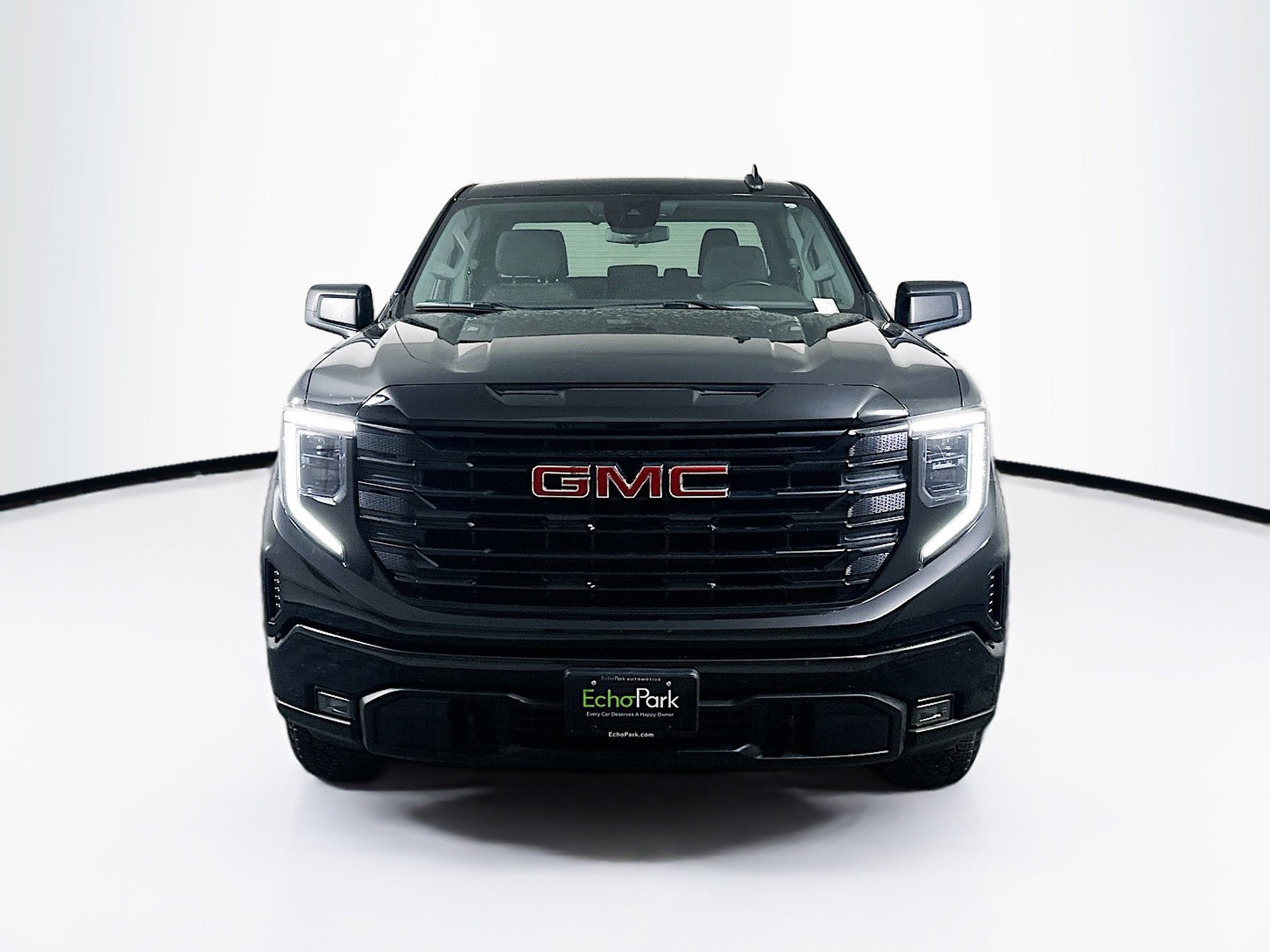 Used 2023 GMC Sierra 1500 Elevation image 2