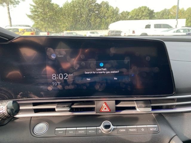 Used 2021 Hyundai Elantra Limited image 24