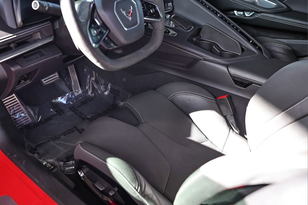 Used 2020 Chevrolet Corvette Stingray Coupe w/ 1LT image 34