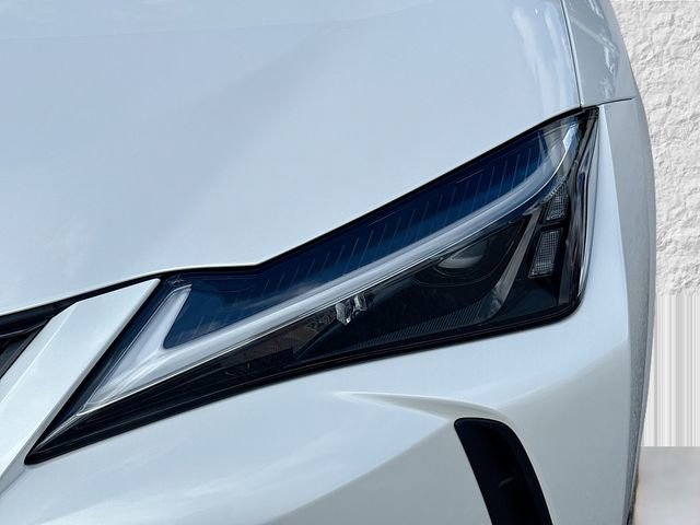 Used 2025 Lexus UX 300h FWD w/ Accessory Package (Z1) image 9
