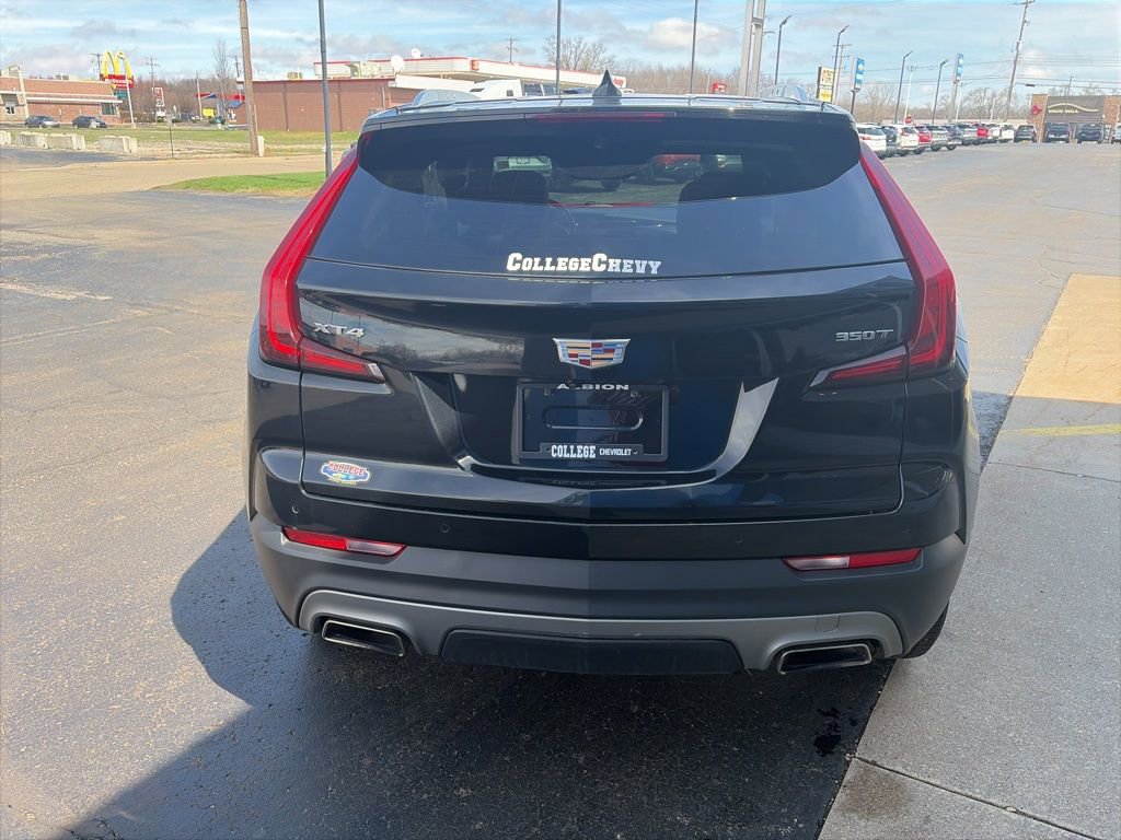 Used 2023 Cadillac XT4 Premium Luxury image 8