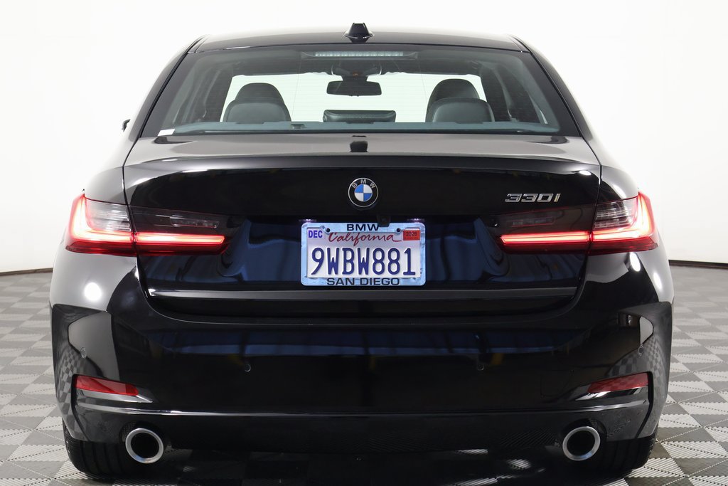Certified 2026 BMW 330i Sedan w/ Premium Package RWD image 5
