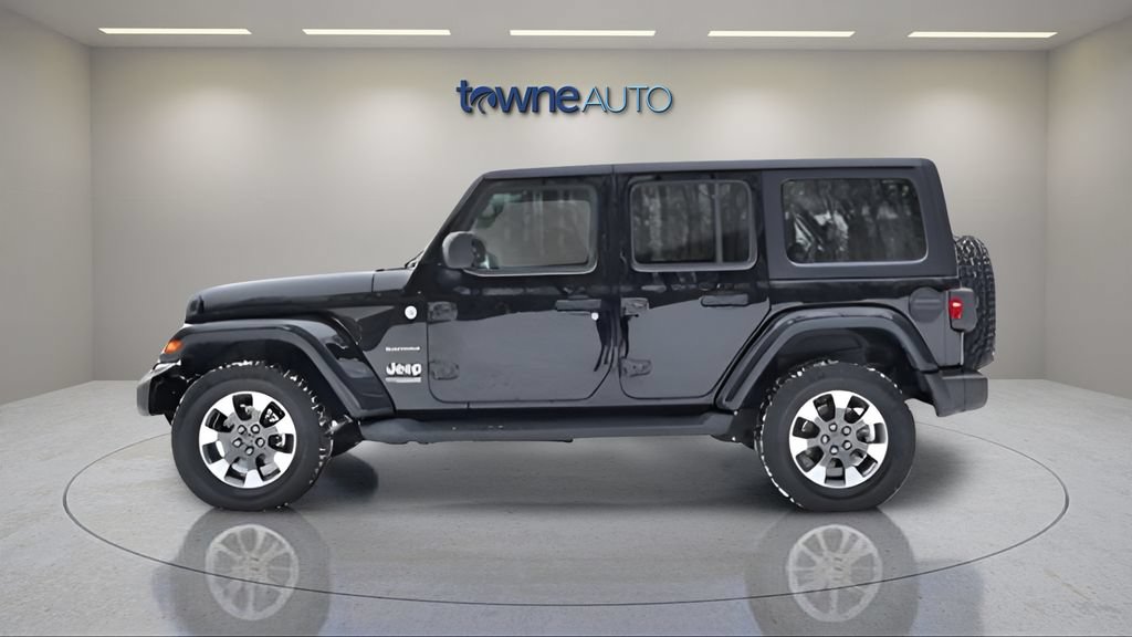 Used 2022 Jeep Wrangler Unlimited Sahara w/ Cold Weather Group AWD/4WD image 2