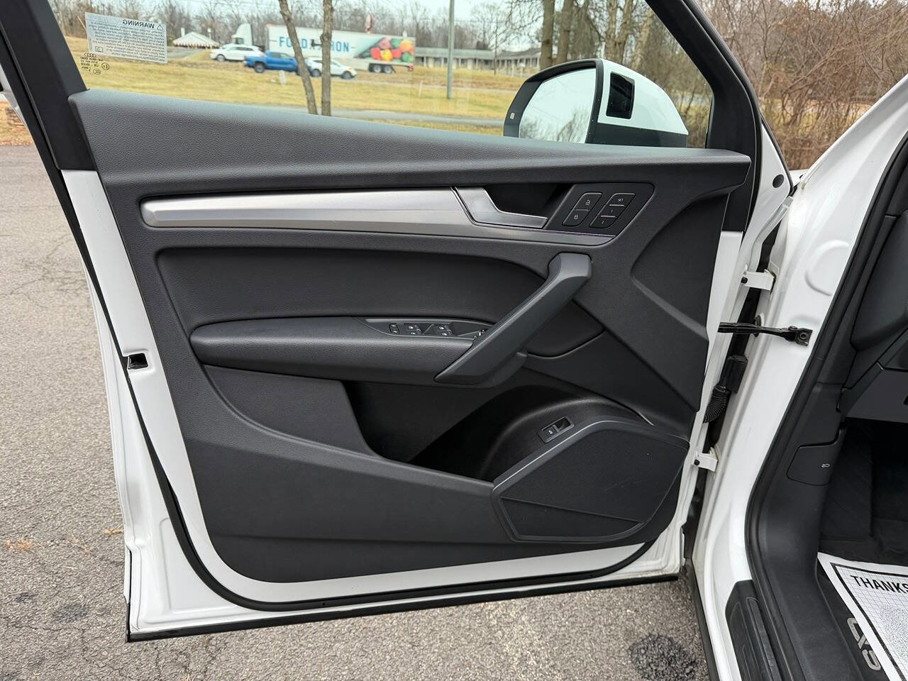 Used 2020 Audi Q5 2.0T Premium w/ Titanium Sport Package image 16