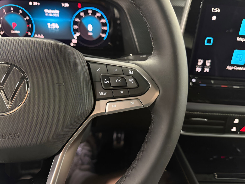 New 2026 Volkswagen Atlas Cross Sport SEL Premium R-Line image 13