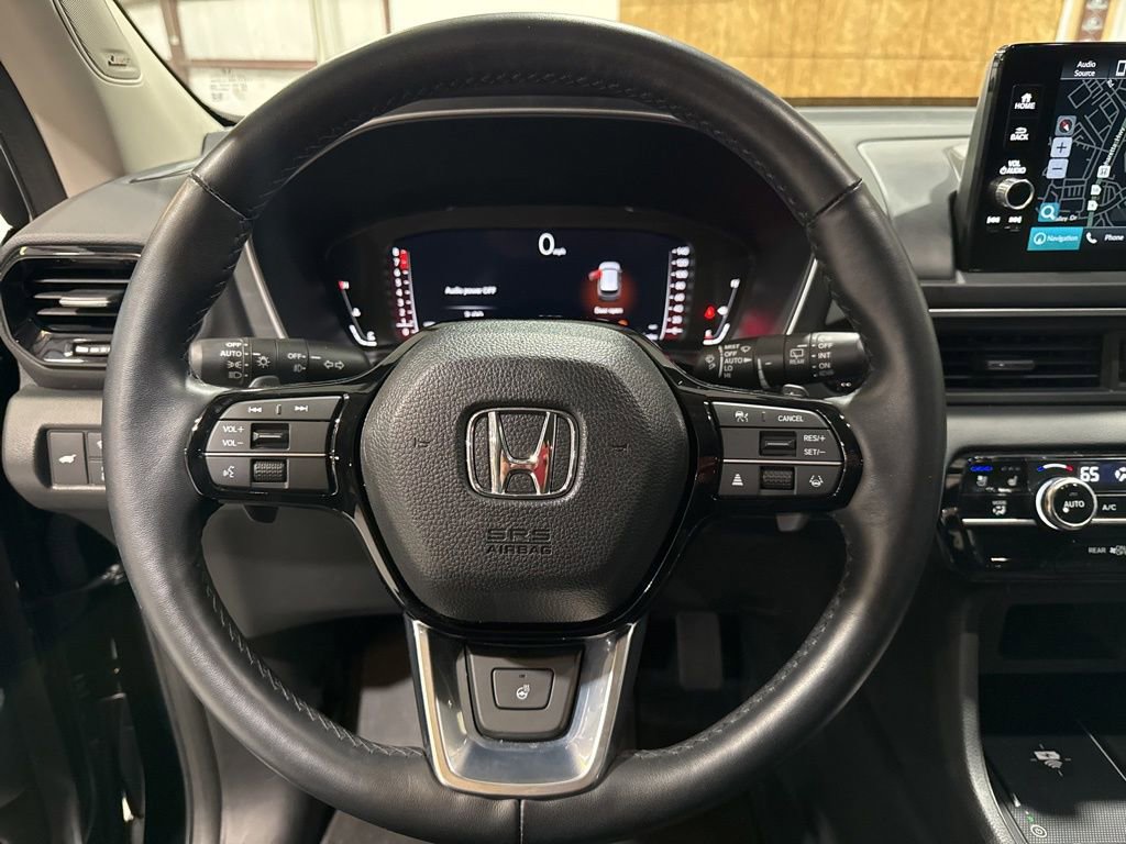 Used 2023 Honda Pilot Elite image 11