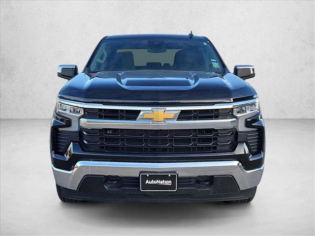 Used 2025 Chevrolet Silverado 1500 LT image 2