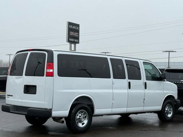 Used 2019 Chevrolet Express 3500 LS image 37