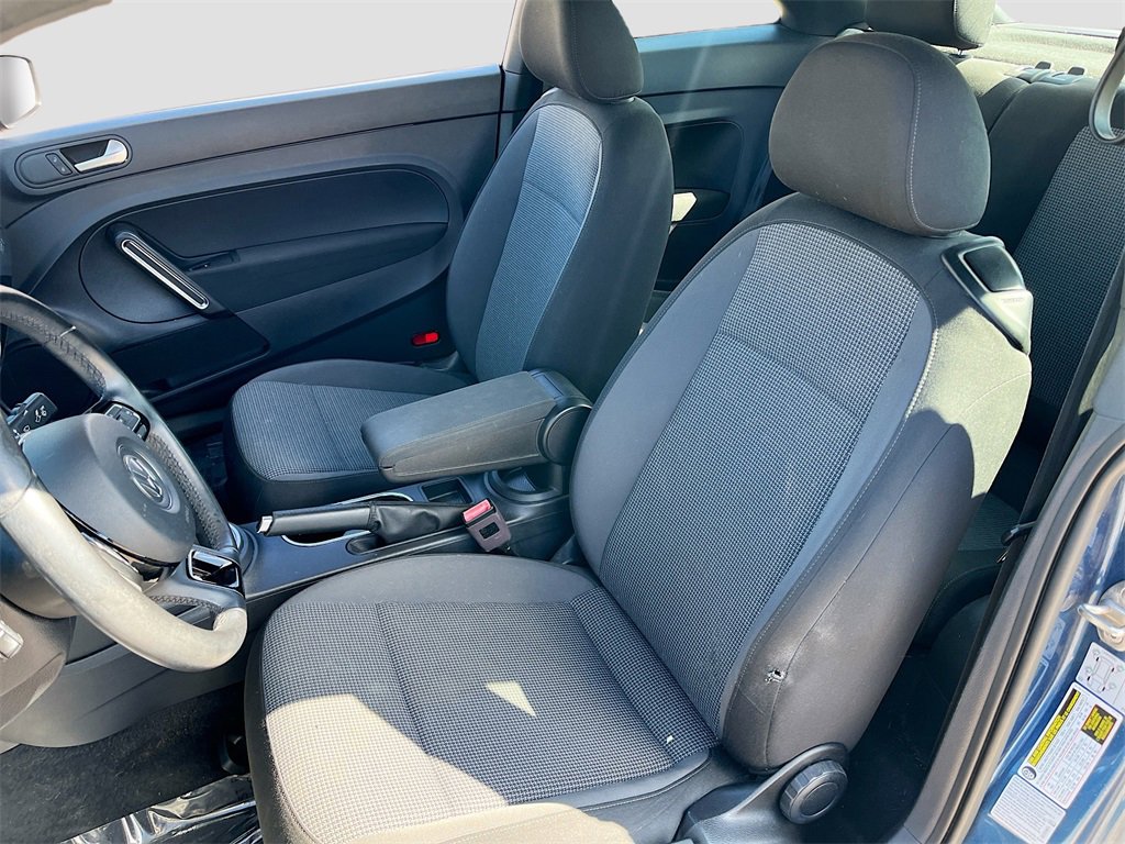 Used 2017 Volkswagen Beetle 1.8T S image 19