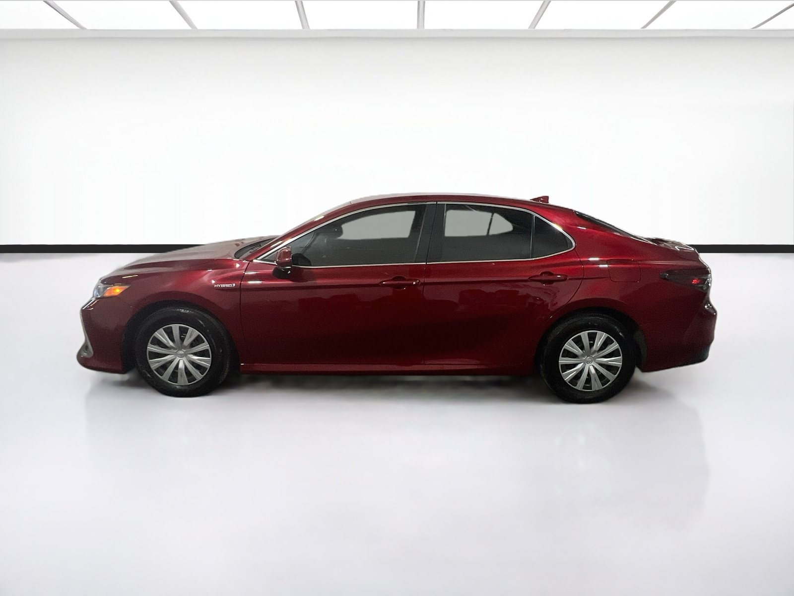 Used 2021 Toyota Camry LE FWD image 21