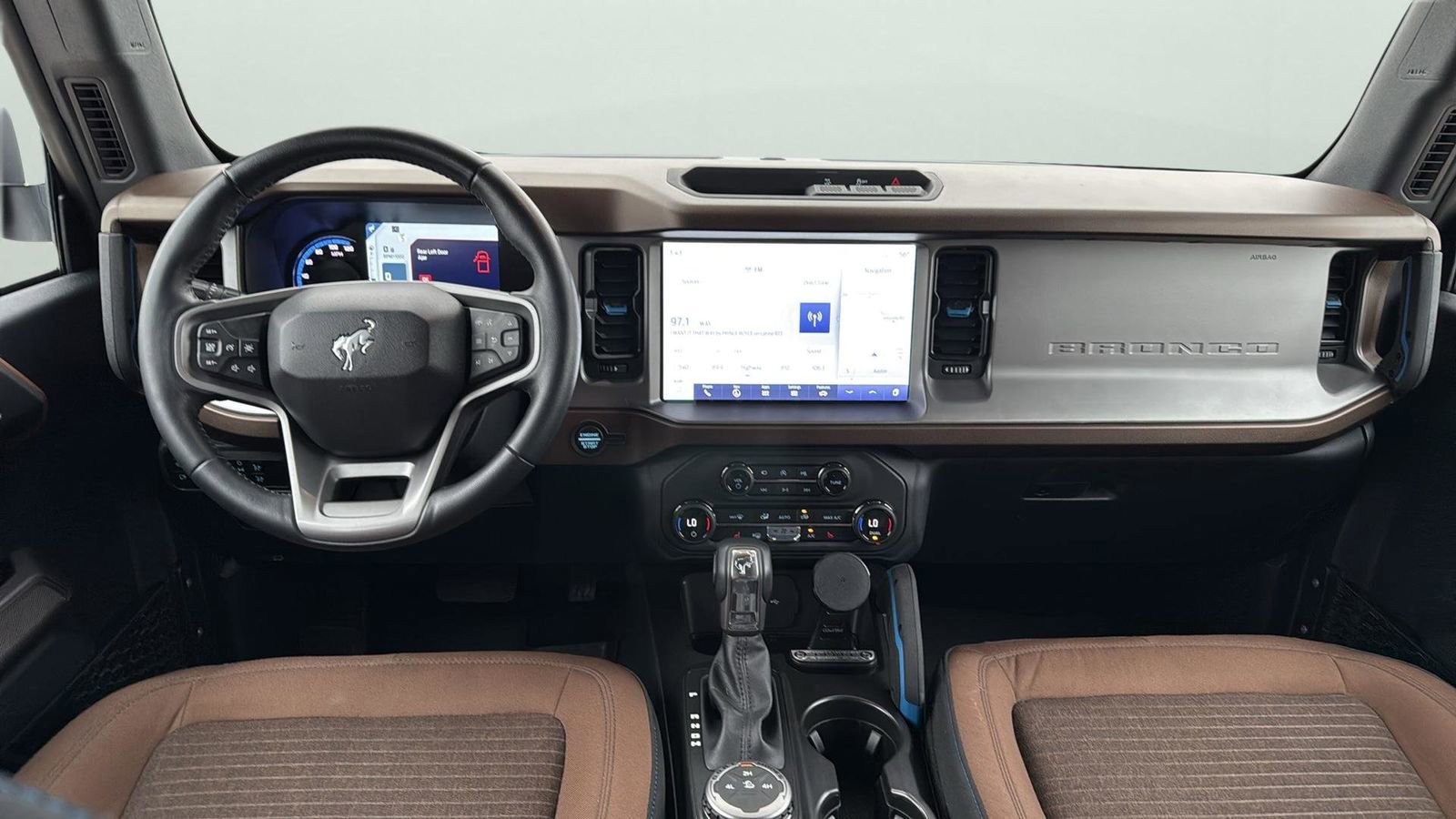 Used 2023 Ford Bronco Outer Banks image 22