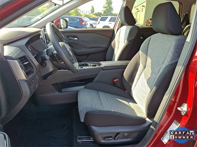 Used 2023 Nissan Rogue SV image 15