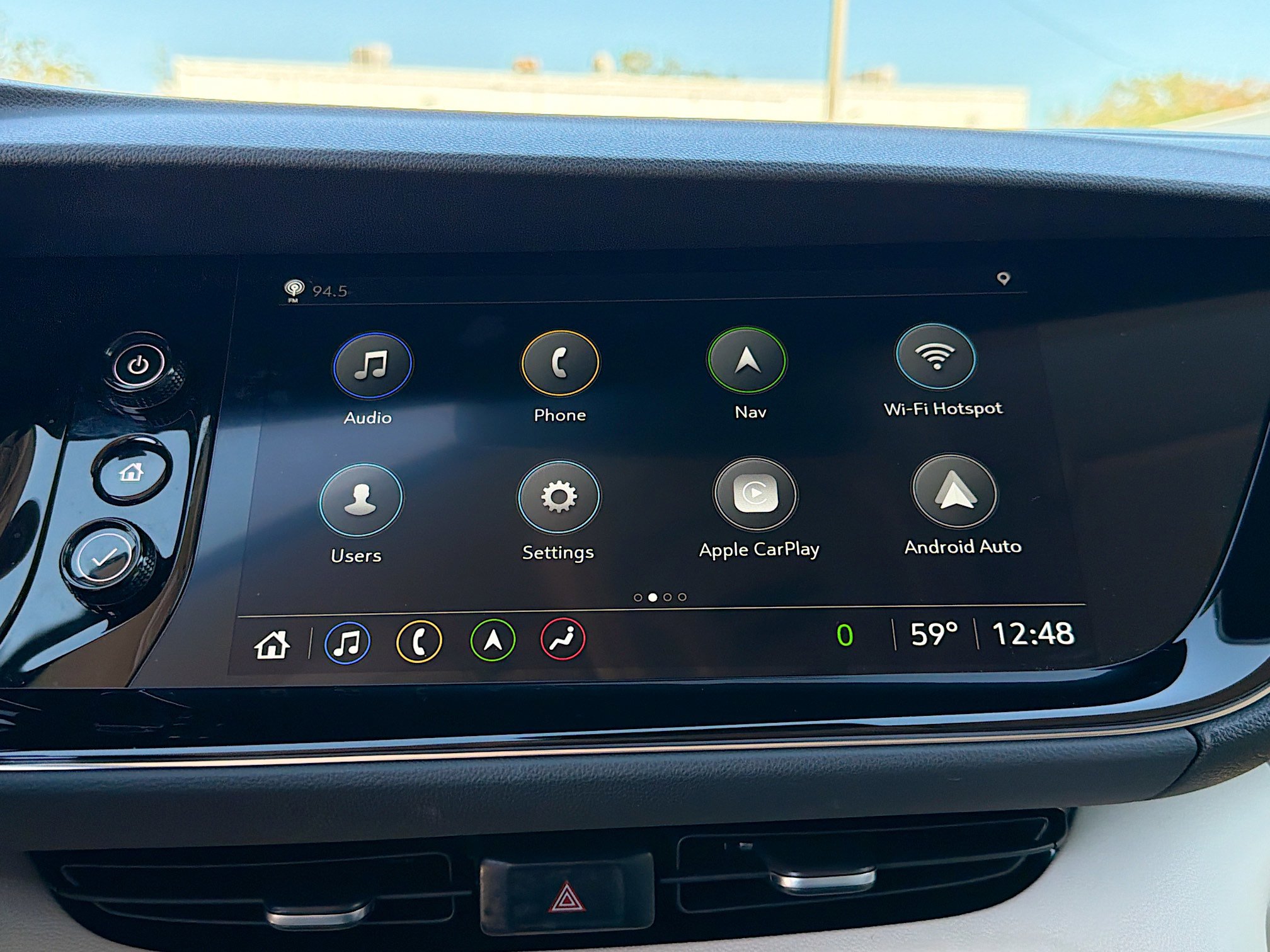 Used 2023 Buick Envision Avenir image 30