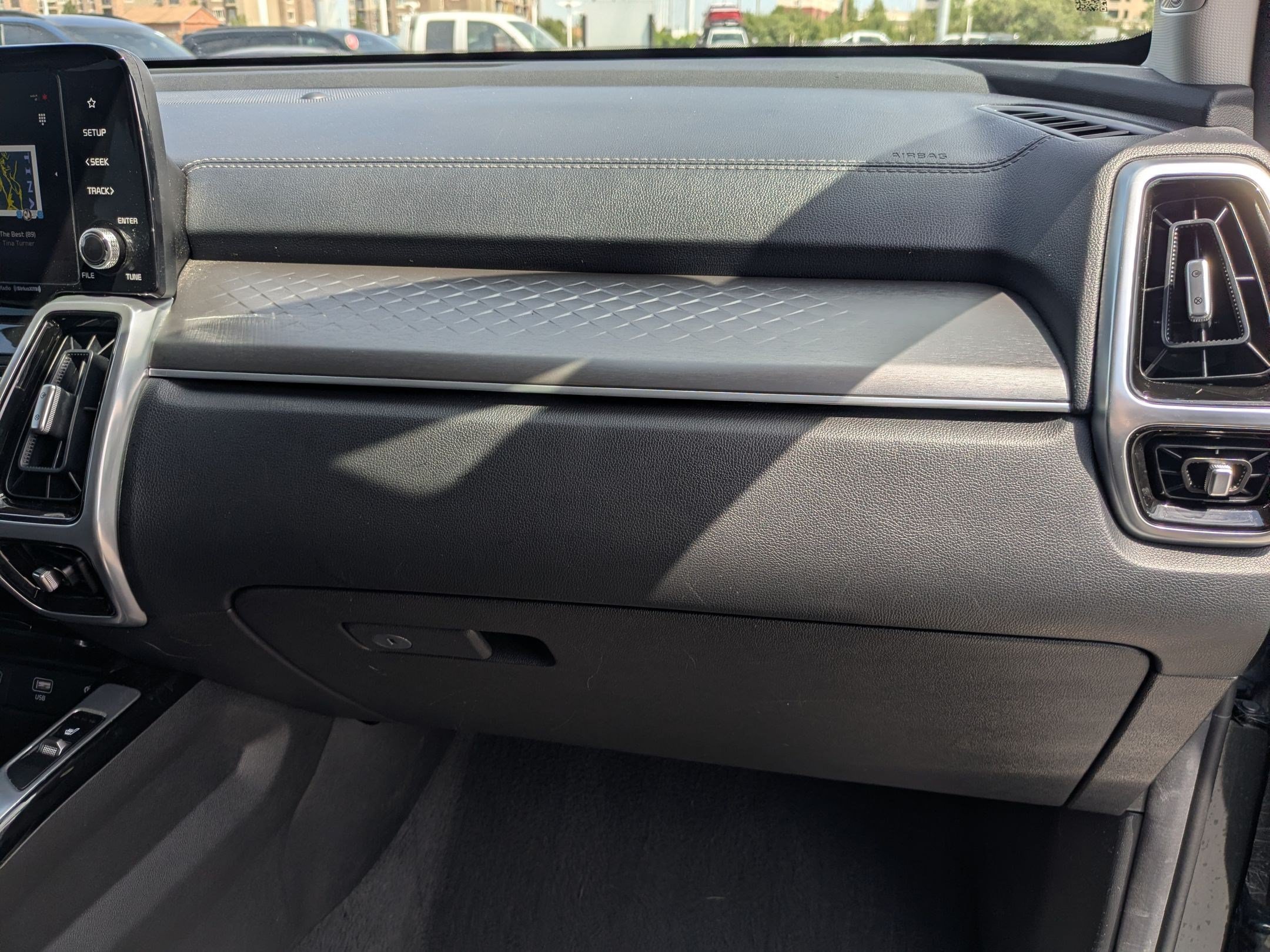 Certified 2023 Kia Sorento SX AWD/4WD image 32