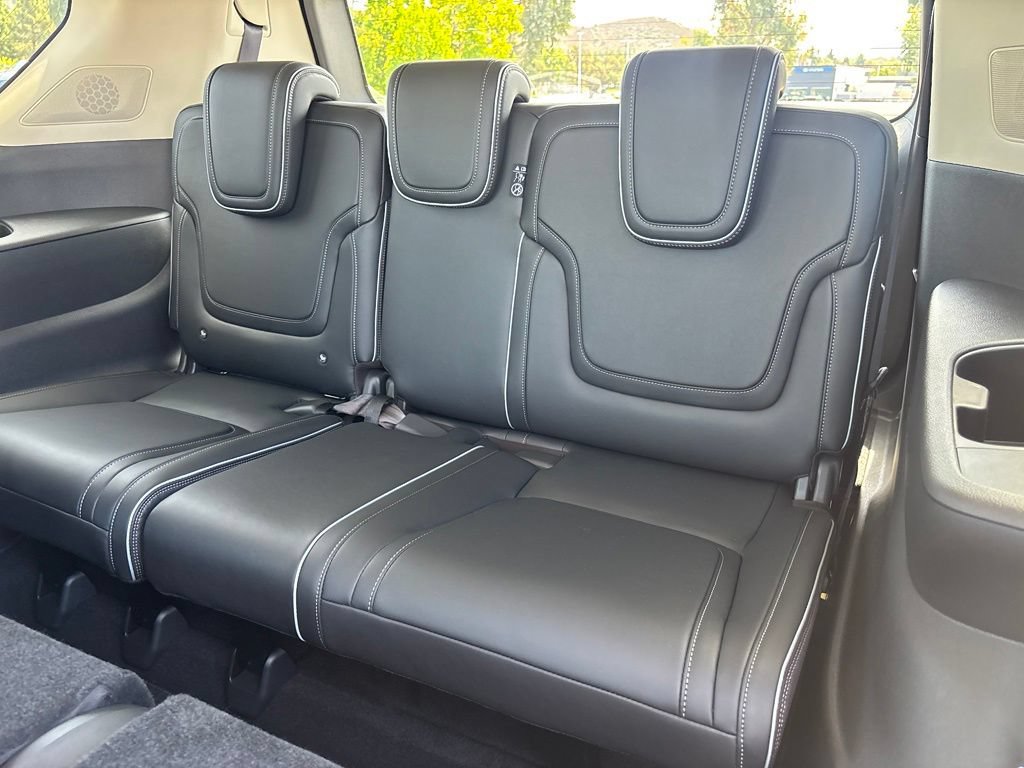 New 2027 INFINITI QX80 Luxe w/ Cargo Package RWD image 13